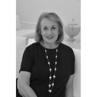 Nina Campbell