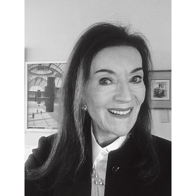 Diane Dorrans Saeks